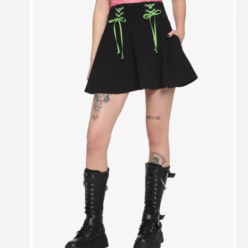 Midnight Hour Hot Topic Mini Skater Double Lace UP Mini Skirt Stretch Goth sz 2X